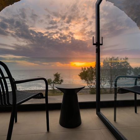 Neoma Luxury Suites 카르테라도스 외부 사진