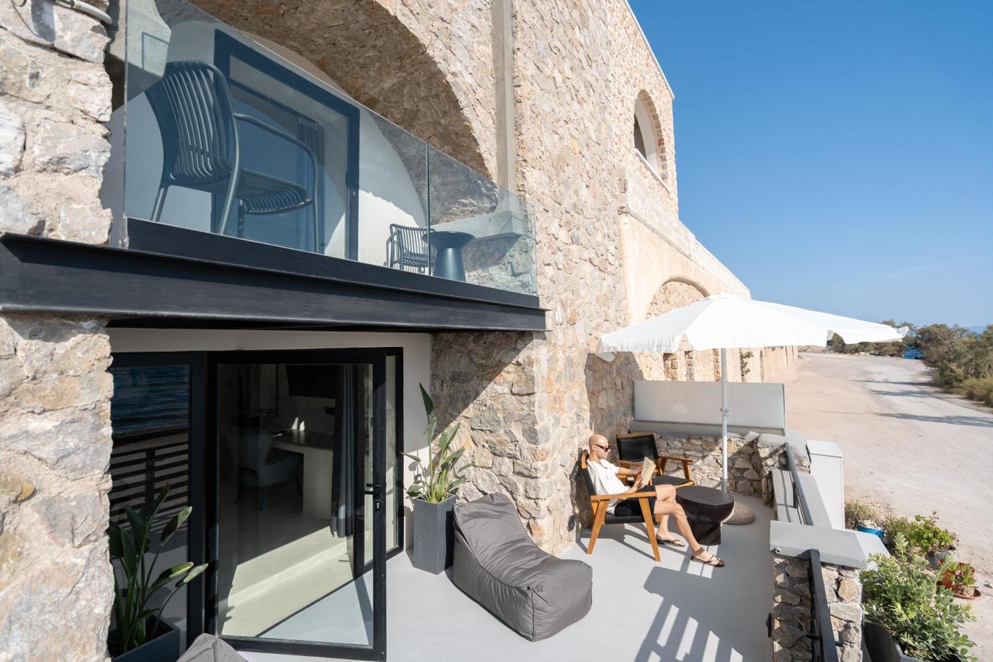 Neoma Luxury Suites 카르테라도스 외부 사진